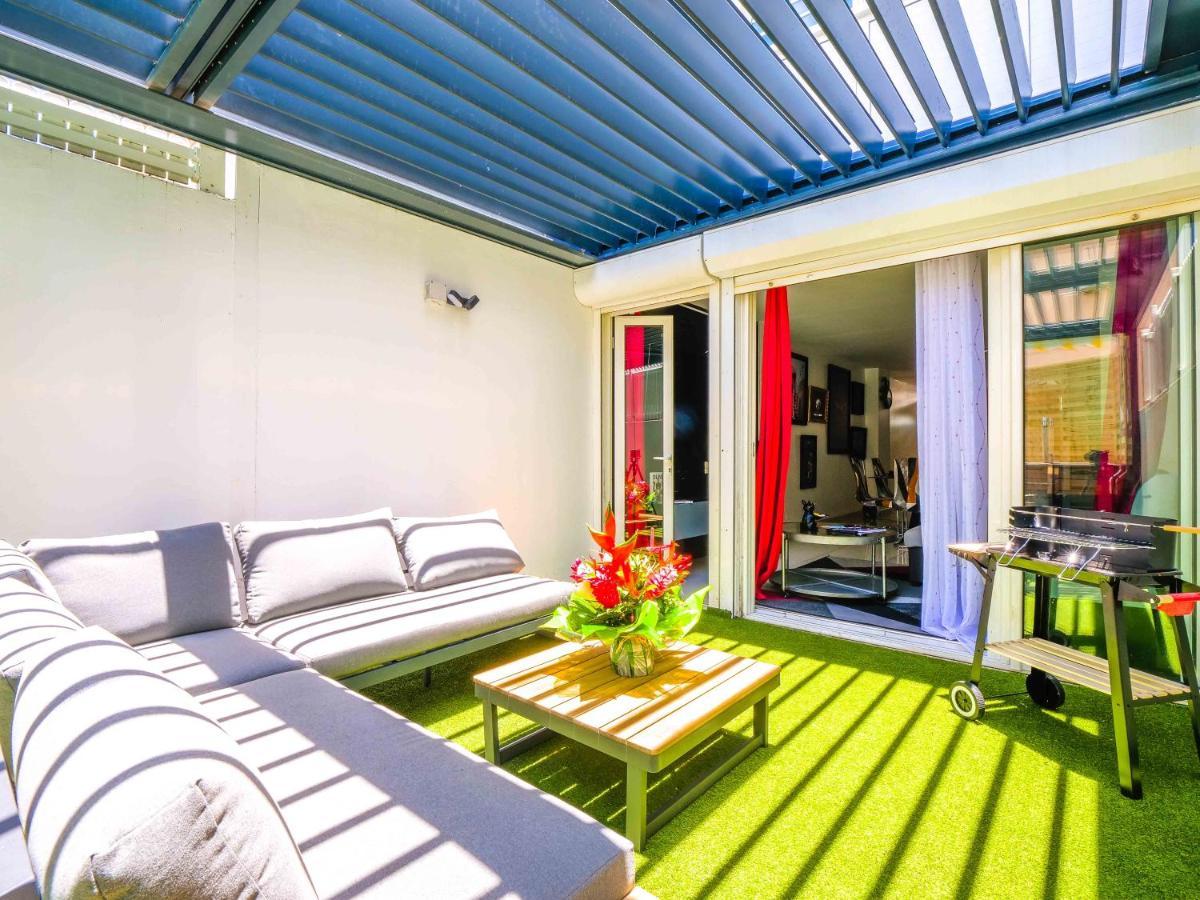 Triplex Yasuke: Vivez L'Experience Pop Art Et Geek En Plein Coeur De Petit-Bourg Villa Bagian luar foto